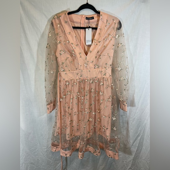 Sheilay Dresses & Skirts - NWT Sheilay Dress Size M